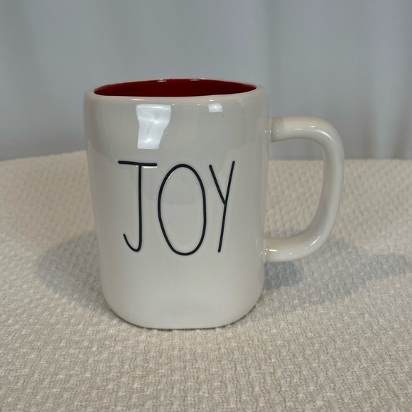 5‎ for $25 Rae Dunn JOY Mug with Stocking - Picture 2 of 7